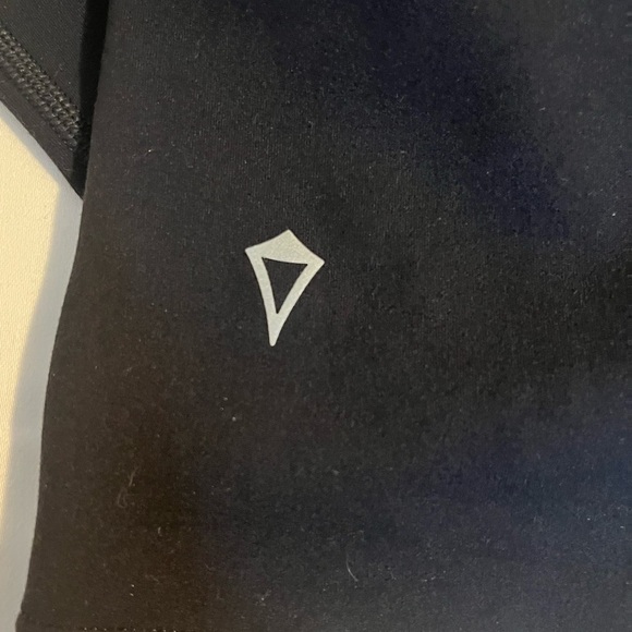 Ivivva Long Sleeve Top - Picture 4 of 7